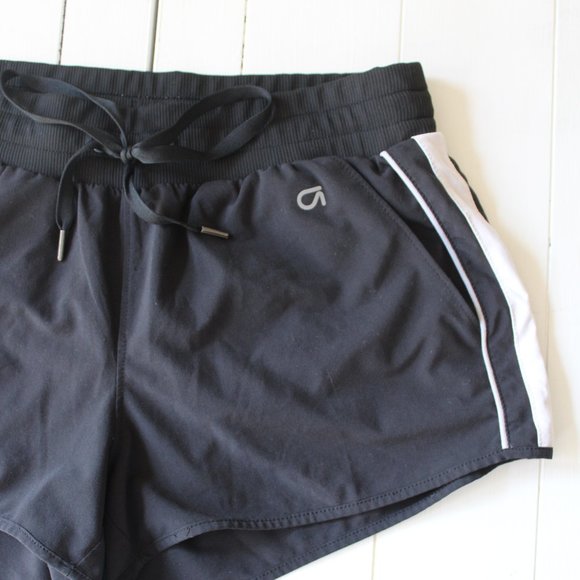 GAPFit Black Flutter Running Shorts With White Racer Stripe and Drawstring - Picture 3 of 5